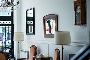 Hotel N16