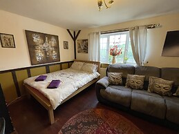 OYO Yarm Cottages