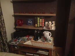 Five Oaks Bed & Breakfast