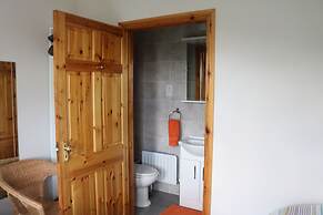 Five Oaks Bed & Breakfast