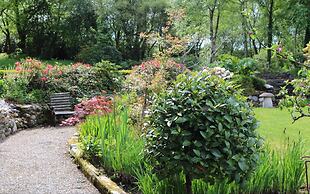 Five Oaks Bed & Breakfast