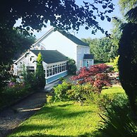 Five Oaks Bed & Breakfast