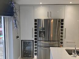 Five Oaks Bed & Breakfast