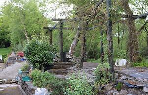 Five Oaks Bed & Breakfast