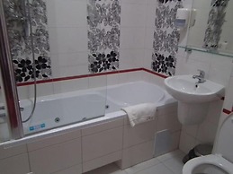 Hotel Rytwiany Nowy Dworek