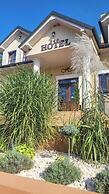 Hotel Rytwiany Nowy Dworek
