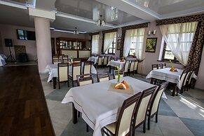 Hotel Rytwiany Nowy Dworek