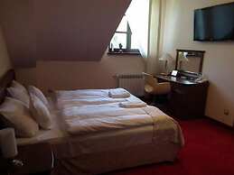 Hotel Rytwiany Nowy Dworek
