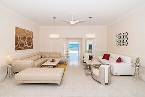 Sprat Bay Luxury Villa