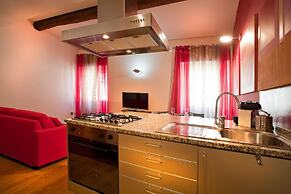 Verona For Rent Red Theater