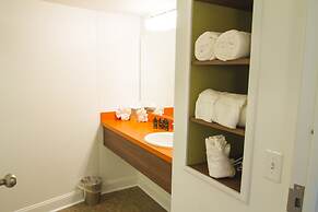 Mother Earth Motor Lodge