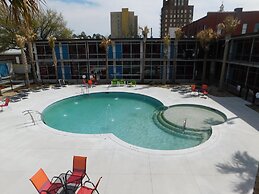 Mother Earth Motor Lodge