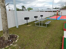 Mother Earth Motor Lodge