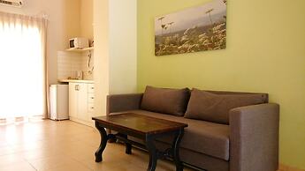 Kibbutz Tiratzvi - Country Lodging