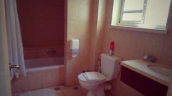 Kibbutz Tiratzvi - Country Lodging