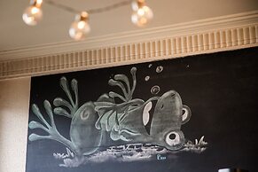 The Pickled Frog - Hostel