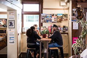 The Pickled Frog - Hostel