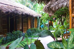 Under the coconut tree - Hostel