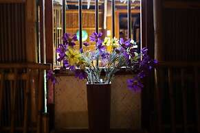 Under the coconut tree - Hostel