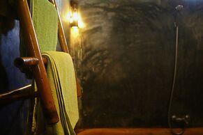 Under the coconut tree - Hostel