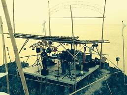 Birdland Beach Club