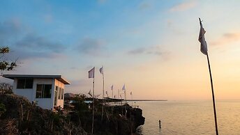 Birdland Beach Club