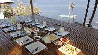 Birdland Beach Club
