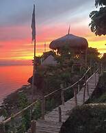 Birdland Beach Club