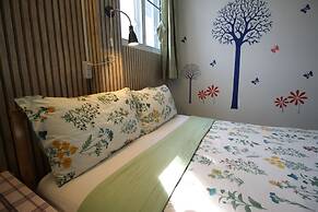 Baan Nampetch Hostel