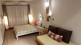 Baan Nampetch Hostel