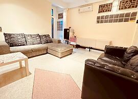 Baan Nampetch Hostel