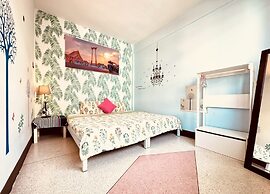 Baan Nampetch Hostel