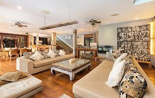 Villa Yoga by Villa Finder