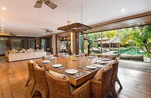 Villa Yoga by Villa Finder