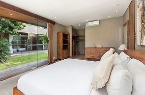 Villa Yoga by Villa Finder