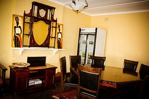 River-Ridge Guest House