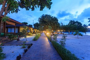 Sylvia Beach Villa