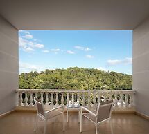 The Golden Crown Hotel