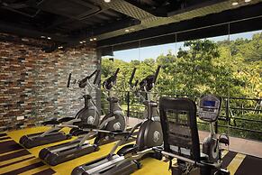 The Golden Crown Hotel