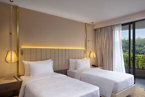 The Golden Crown Hotel