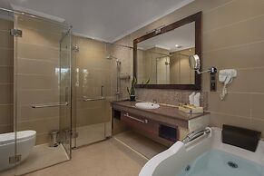 The Golden Crown Hotel