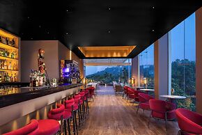 The Golden Crown Hotel