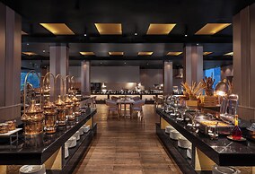 The Golden Crown Hotel