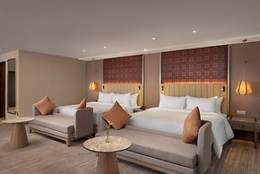 The Golden Crown Hotel