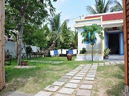 Local Beach Homestay