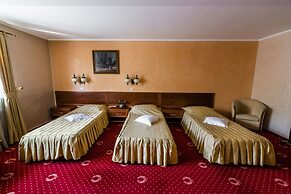 Hotel Golden House