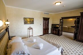 Hotel Golden House