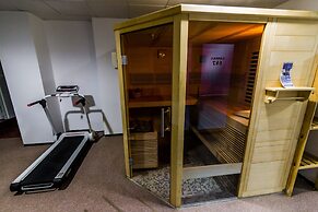 Hotel Golden House