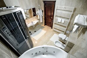 Hotel Golden House