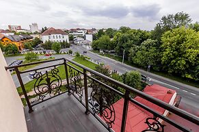 Hotel Golden House